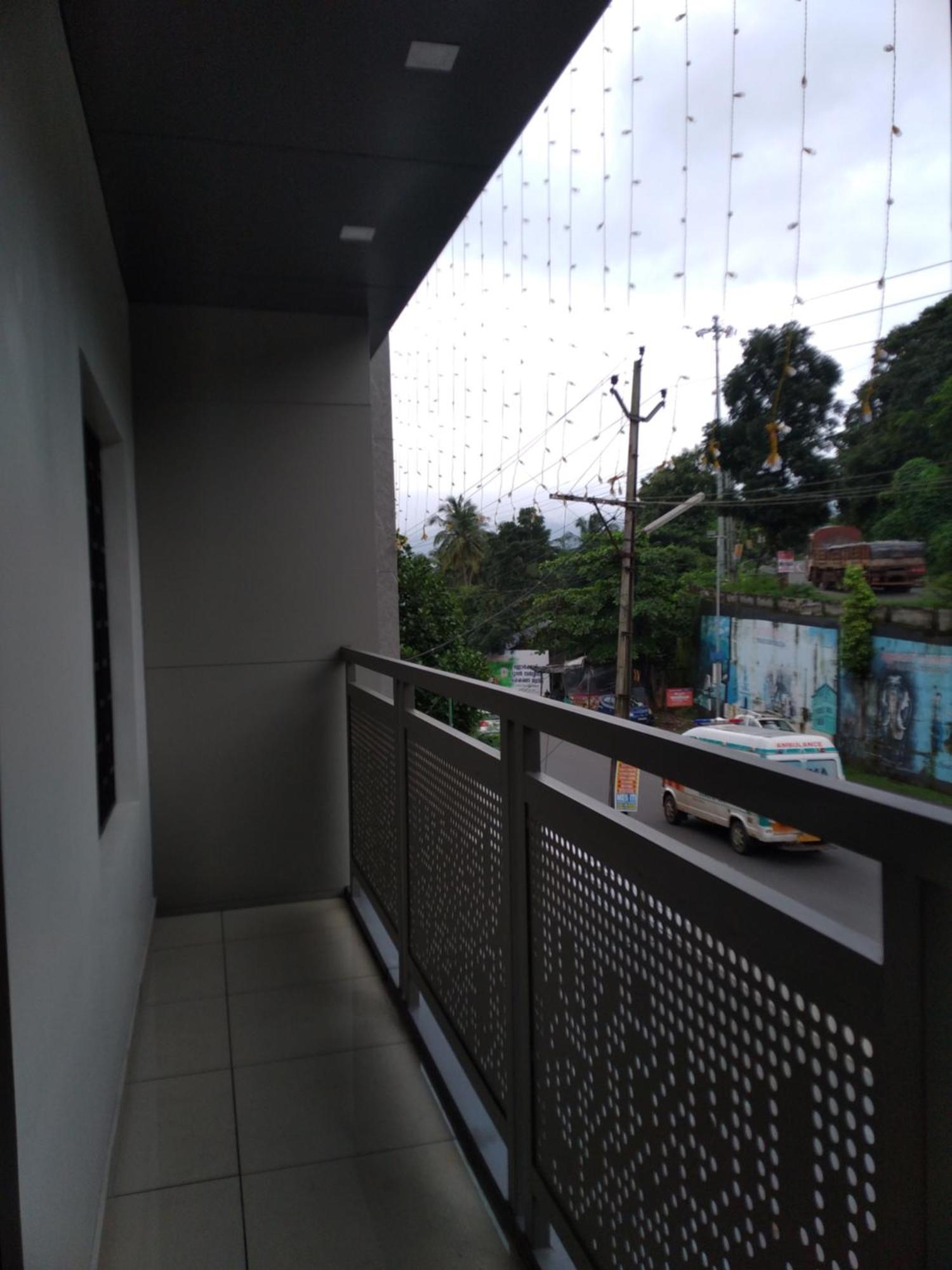 Gateway Residency Hotel Mannarakkat ภายนอก รูปภาพ